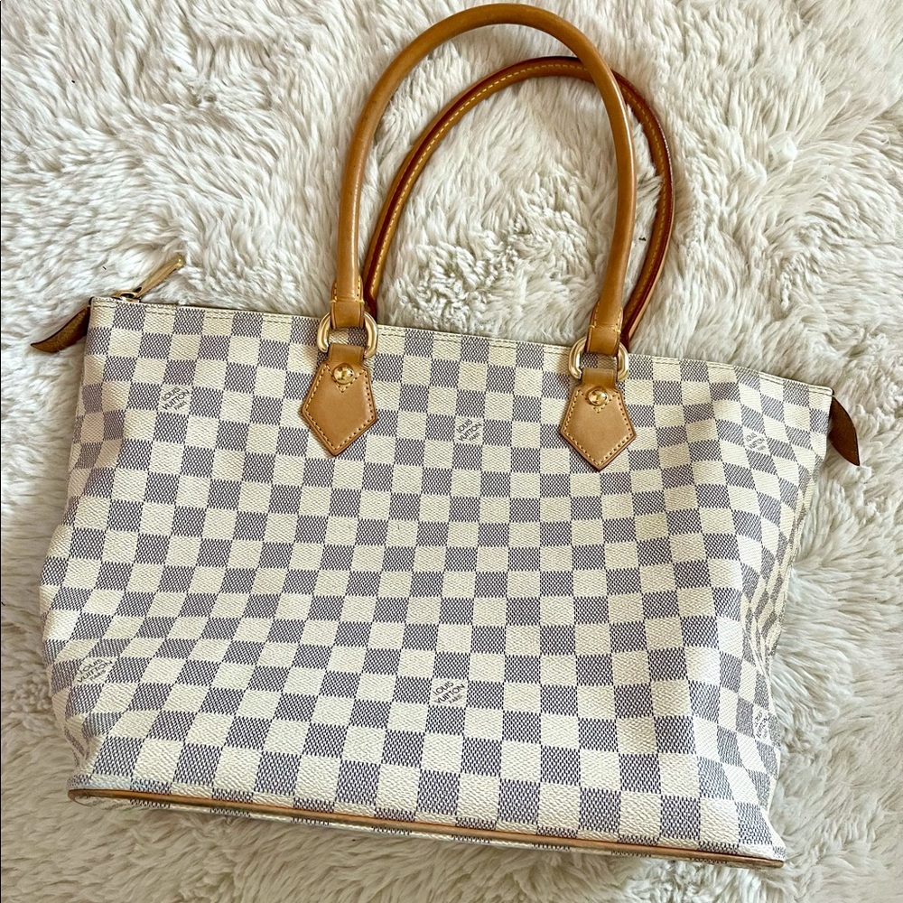 Louis Vuitton Saleya Damier PM